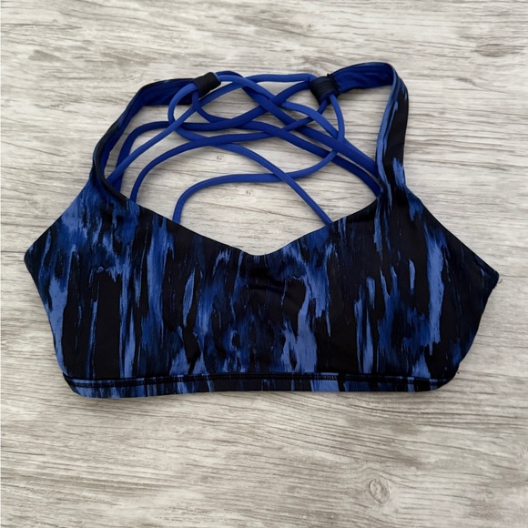 Lululemon Sports Bras Lot of 7 - size 4 - Picture 4 of 9